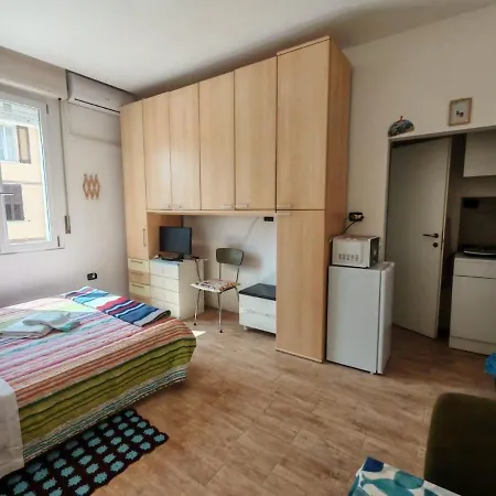 Backpackers Monolocale - Il Lupo Affitta * Rimini