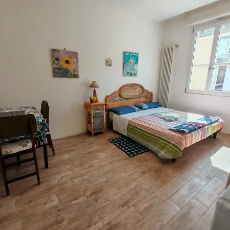 Backpackers Monolocale - Il Lupo Affitta Apartmán